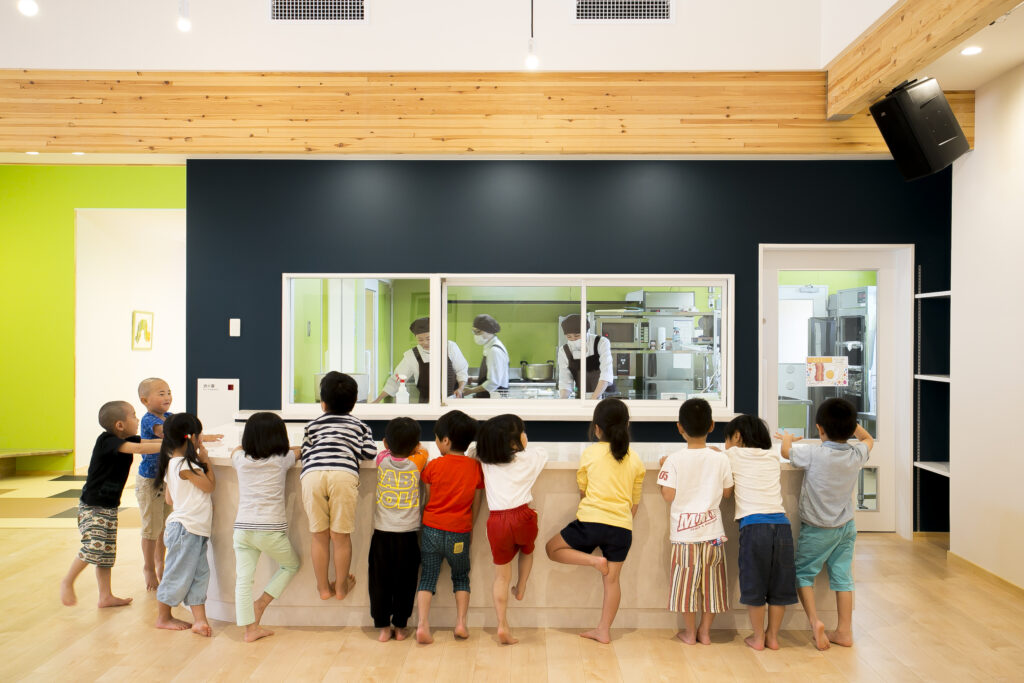 ごはんがもっと楽しみになる調理室【魔法の園舎アイディア集】